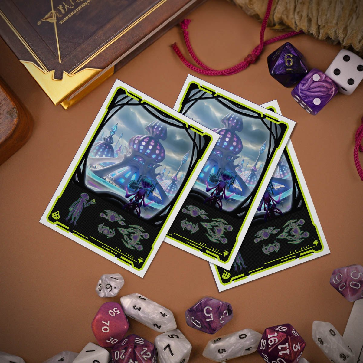 Edge of Eternities Uthros, Titanic Godcore 105ct APEX™ Deck Protector Sleeves for Magic: The Gathering - E - 38857 - Ultra PRO - Ultra PRO International