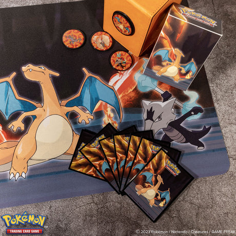 Gallery Series Scorching Summit Full-View Deck Box pour Pokemon